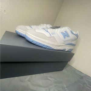 550 'White University Blue'